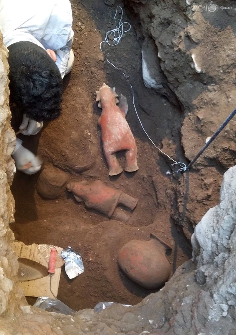 Hallazgo tumba de tiro intacta en Colima