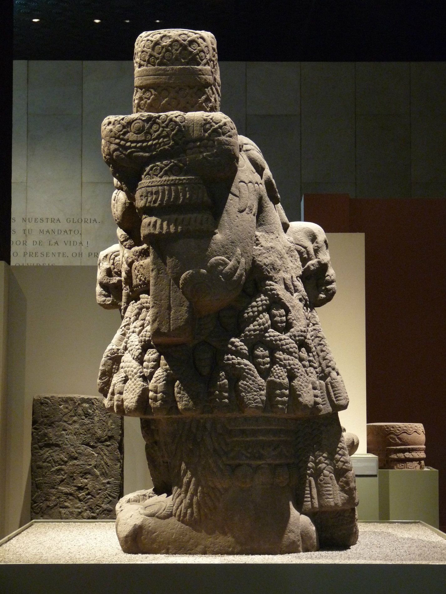 Coatlicue en el actual Museo de Antropología e Historia